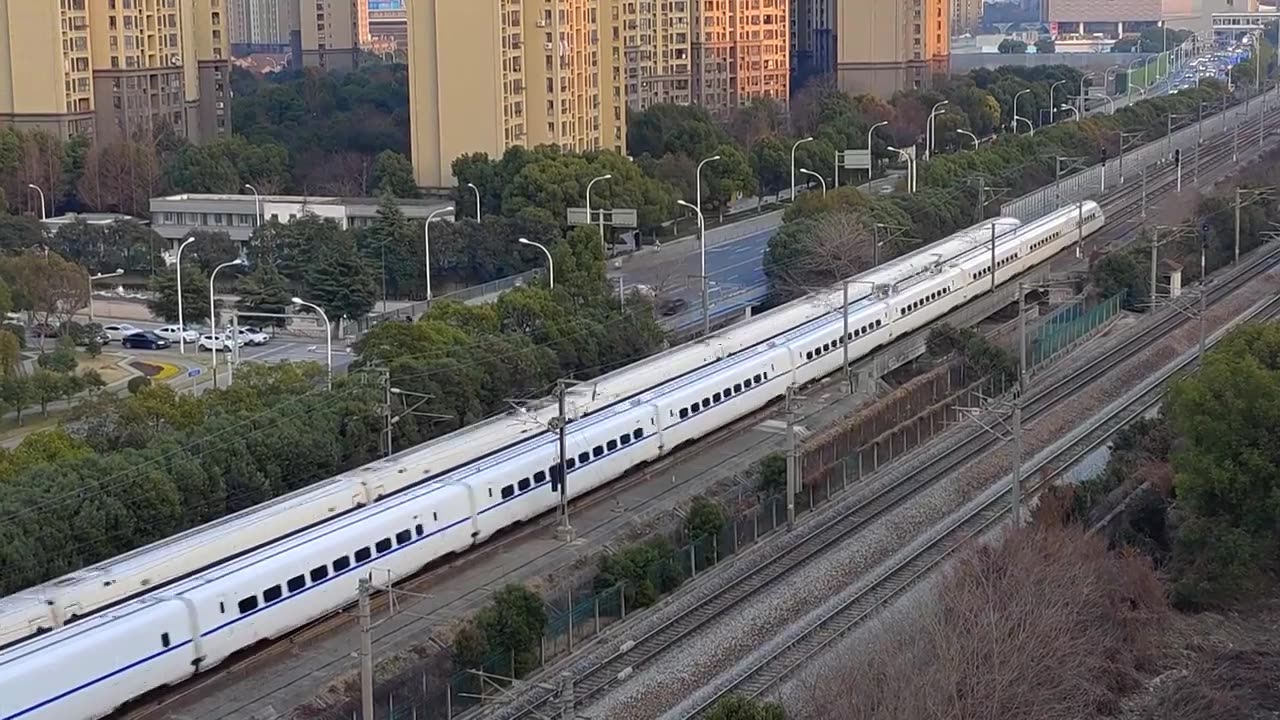 江苏省无锡市火车站京沪高铁运输画面视频素材