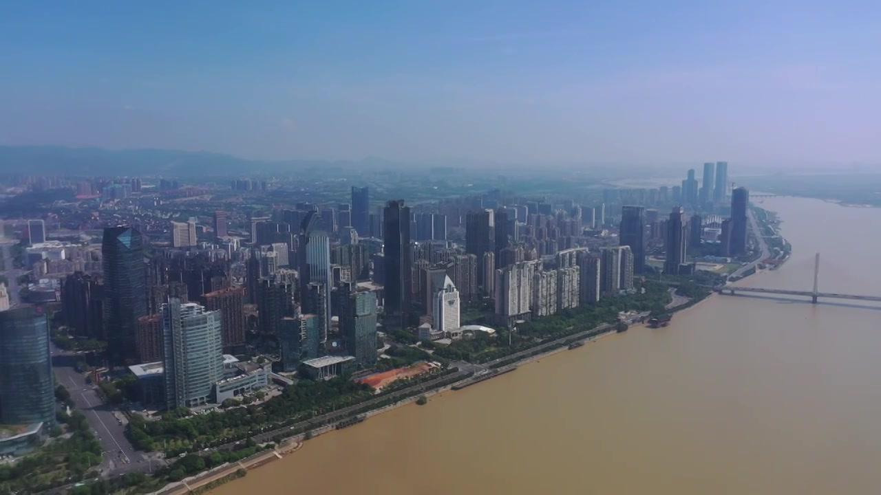 航拍南昌市红谷滩区城市风景视频下载