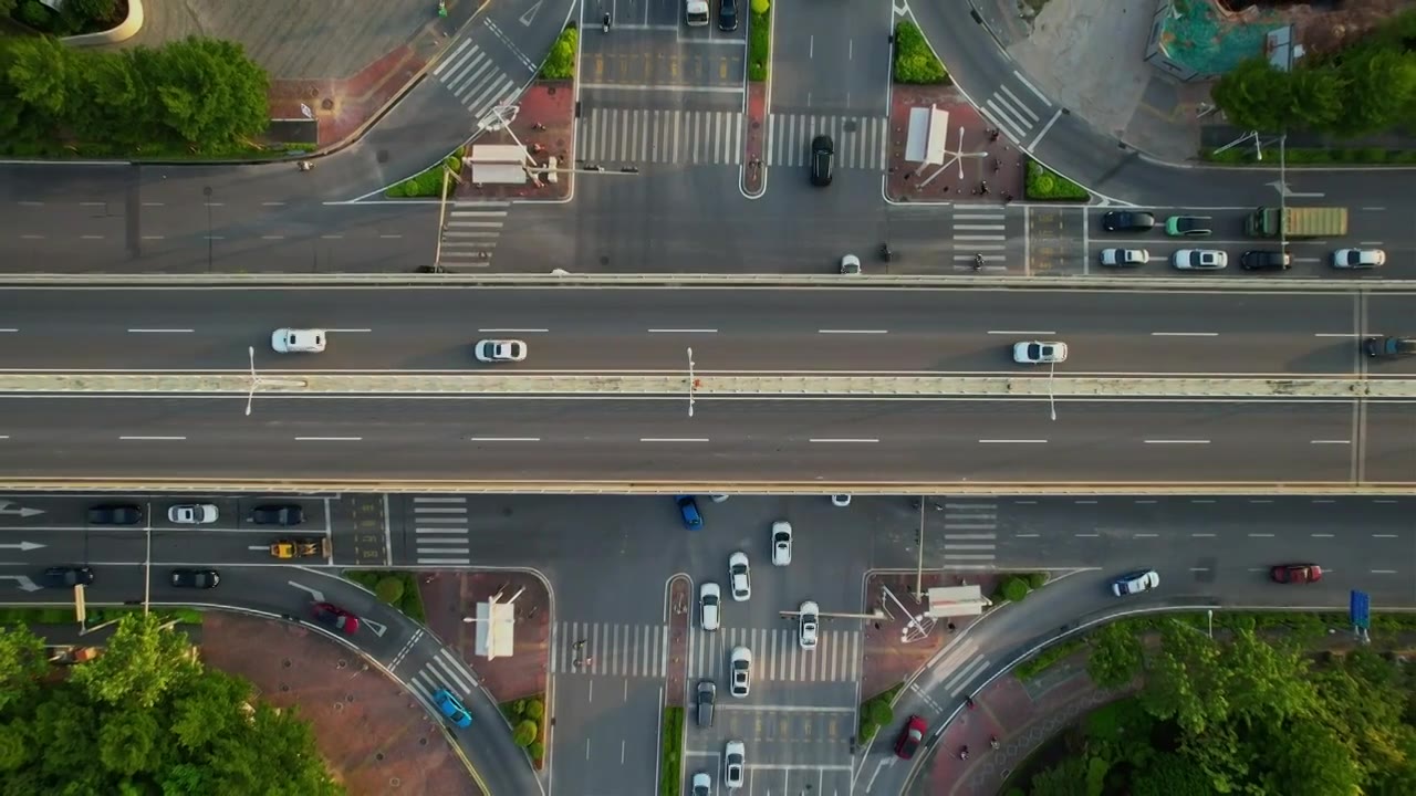 航拍城市路口交通景观视频素材