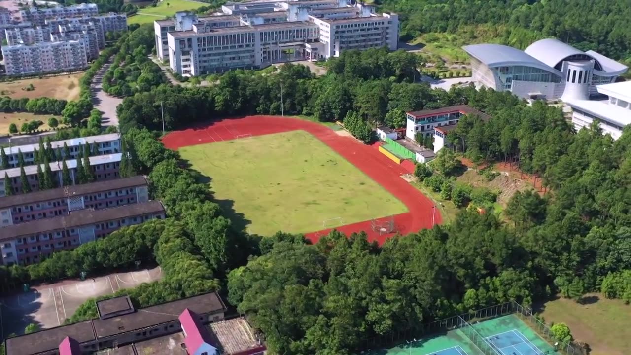 航拍江西井冈山大学南区老田径场视频素材