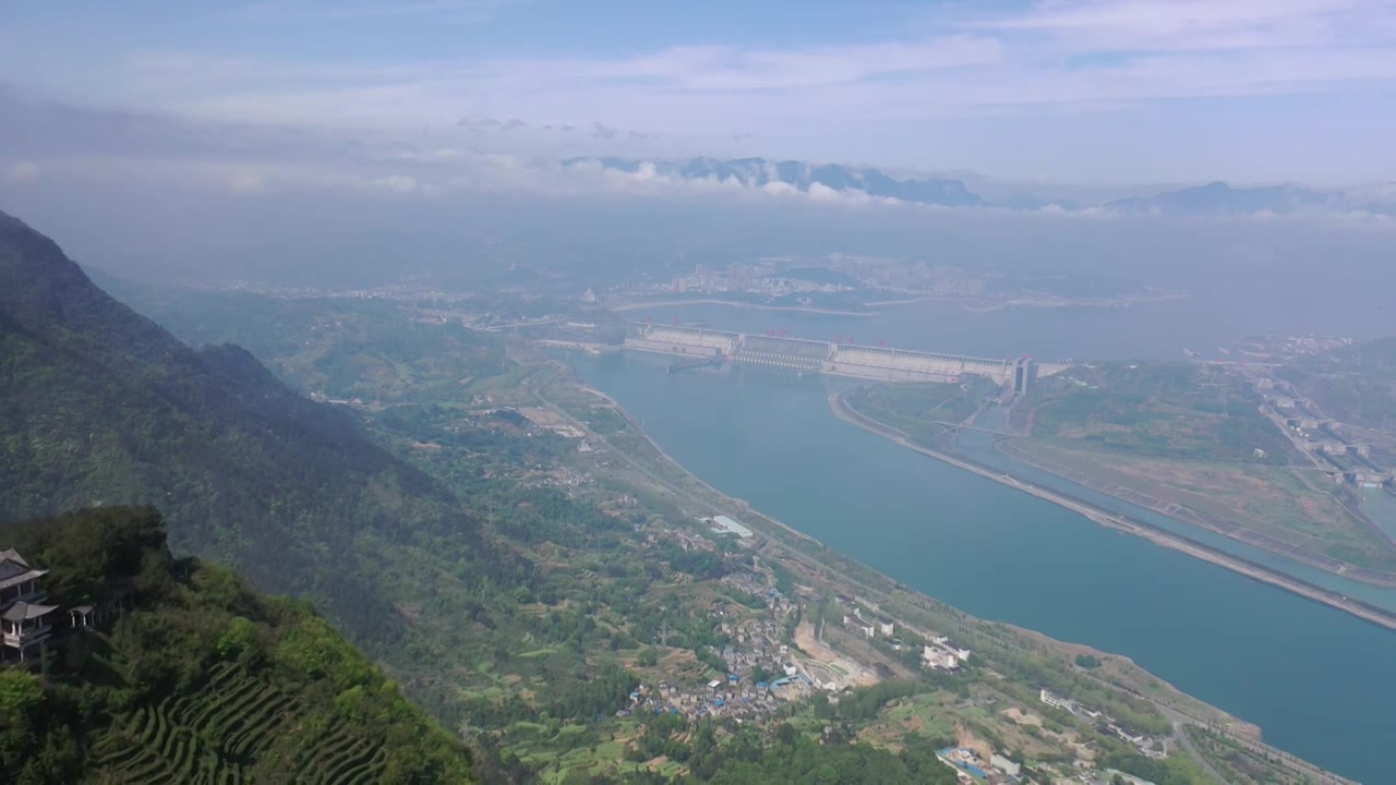 航拍长江三峡大坝，三峡工程风光视频下载