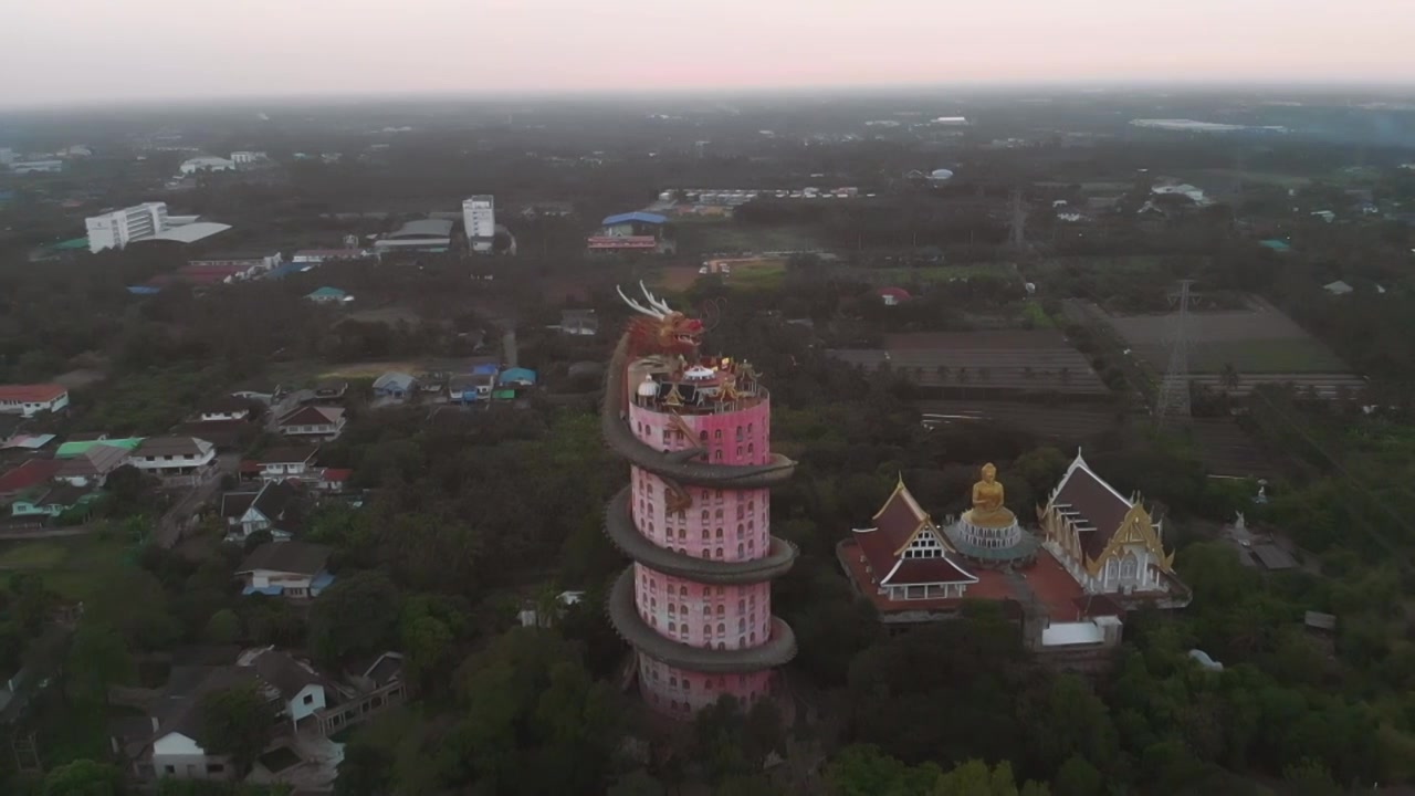 航拍泰国佛统府龙庙巨龙寺庙拉近分镜视频下载