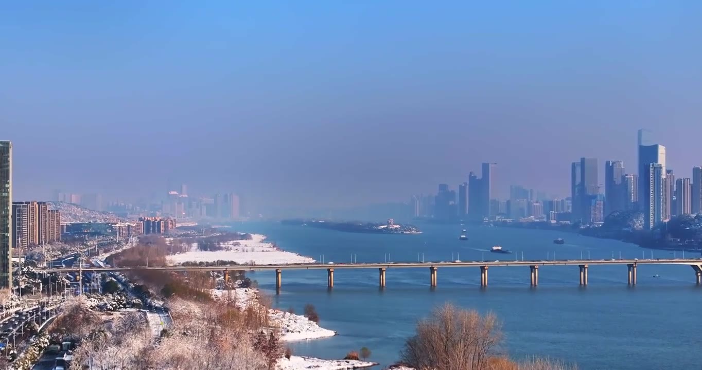 4k长沙橘子洲雪景航拍视频素材