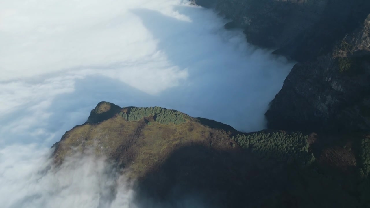 云南昭通大山包的冬季云海风光视频素材