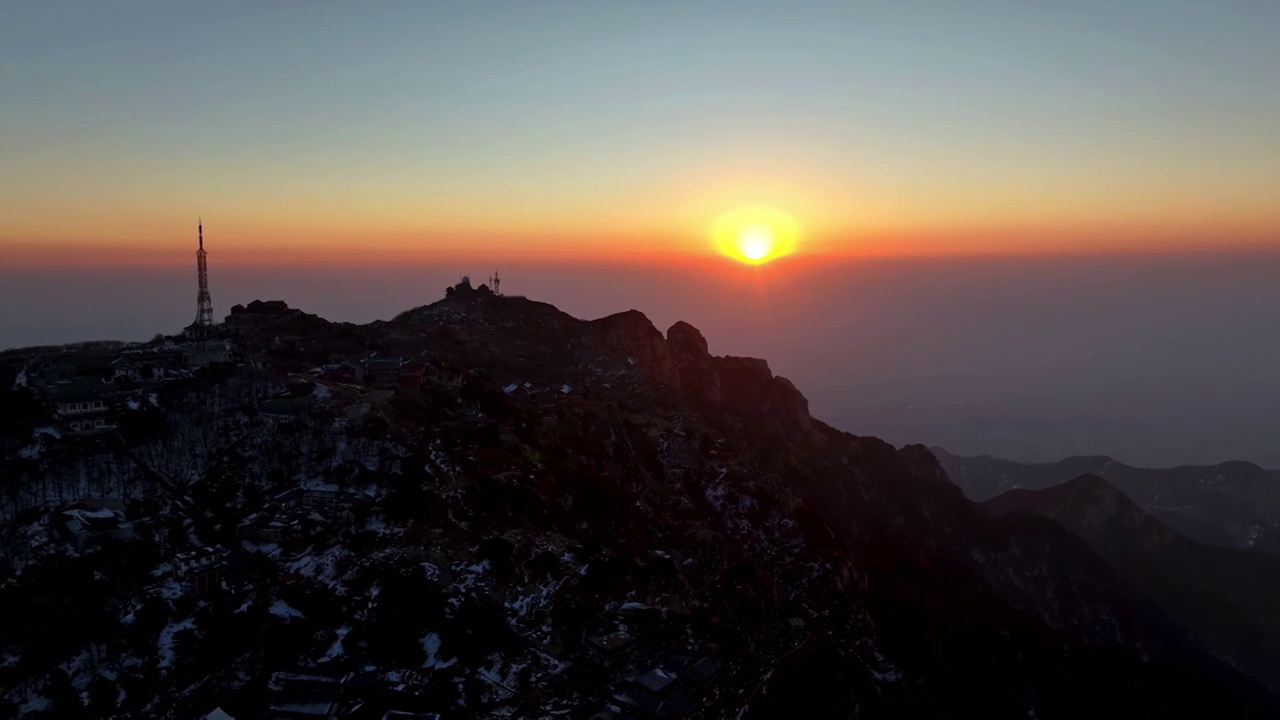 龙年泰山 国泰民安视频素材