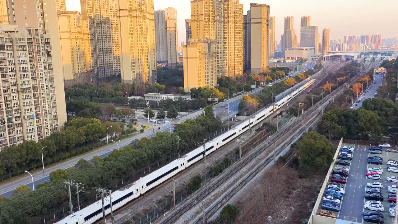 江苏省无锡市火车站京沪高铁运输画面视频素材