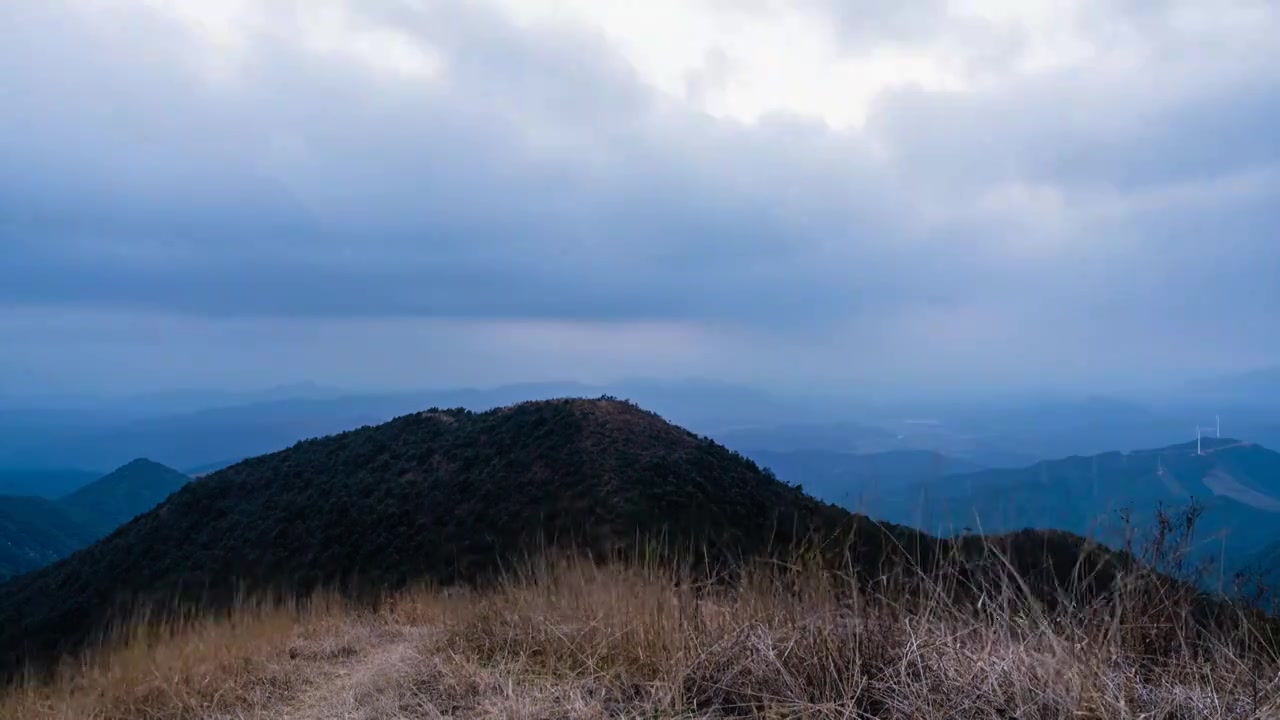 自然山峰森林风景日转夜延时视频素材