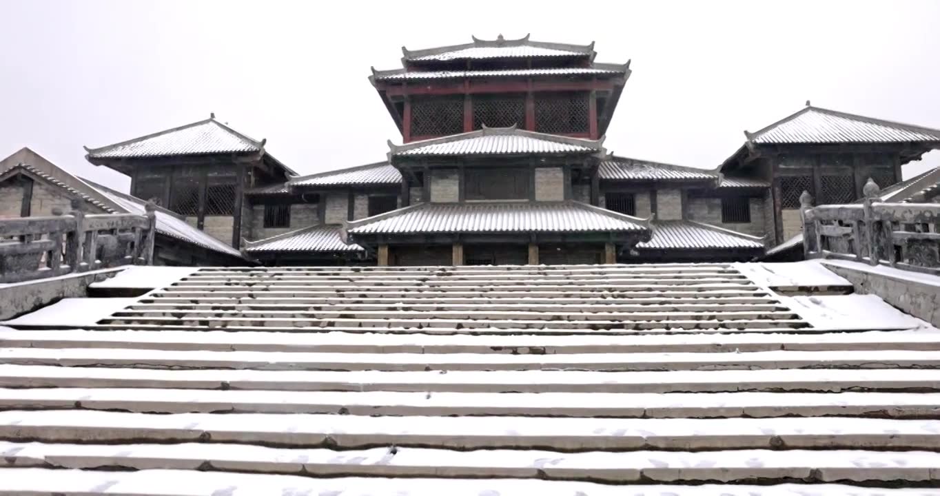 冬季河南省焦作市影视城下雪慢动作4K高清视频下载