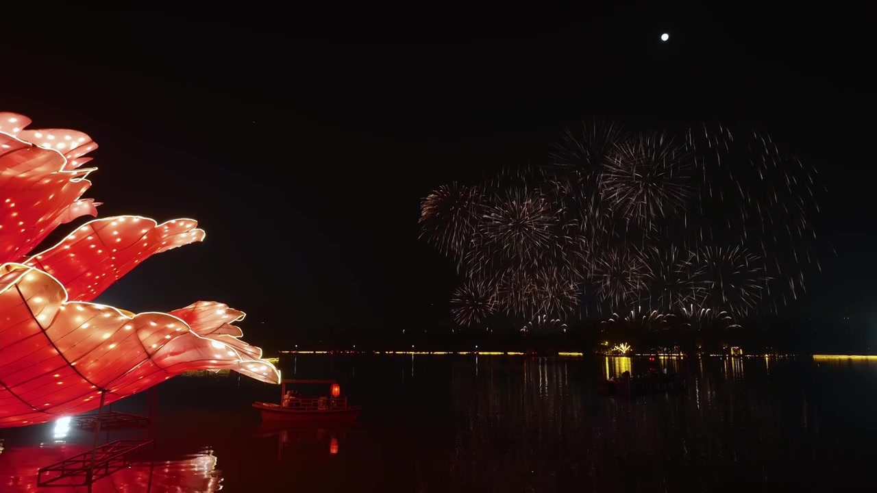 洛阳新年元宵节燃放烟火庆祝喜庆灯会牡丹旅游视频素材