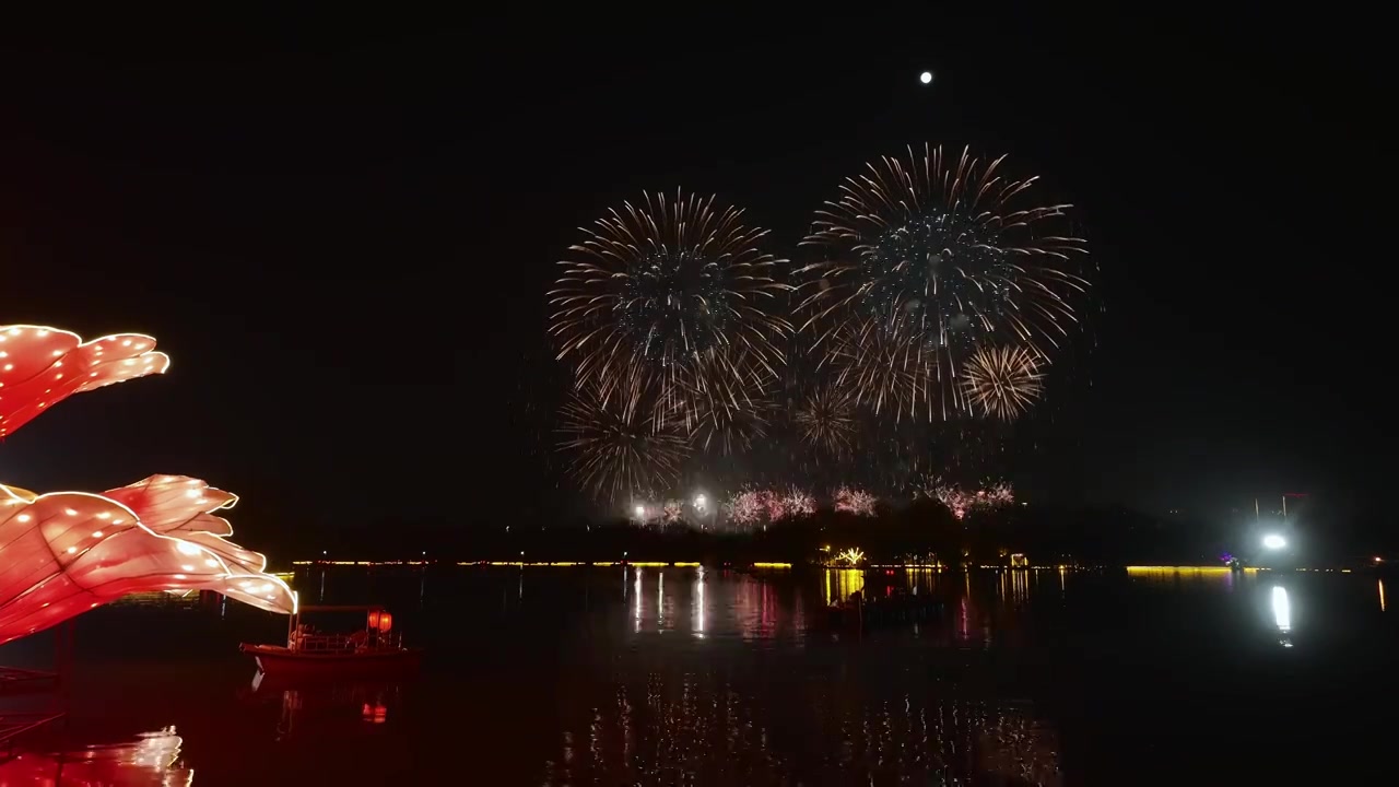 洛阳新年元宵节燃放烟火庆祝喜庆灯会牡丹旅游视频素材