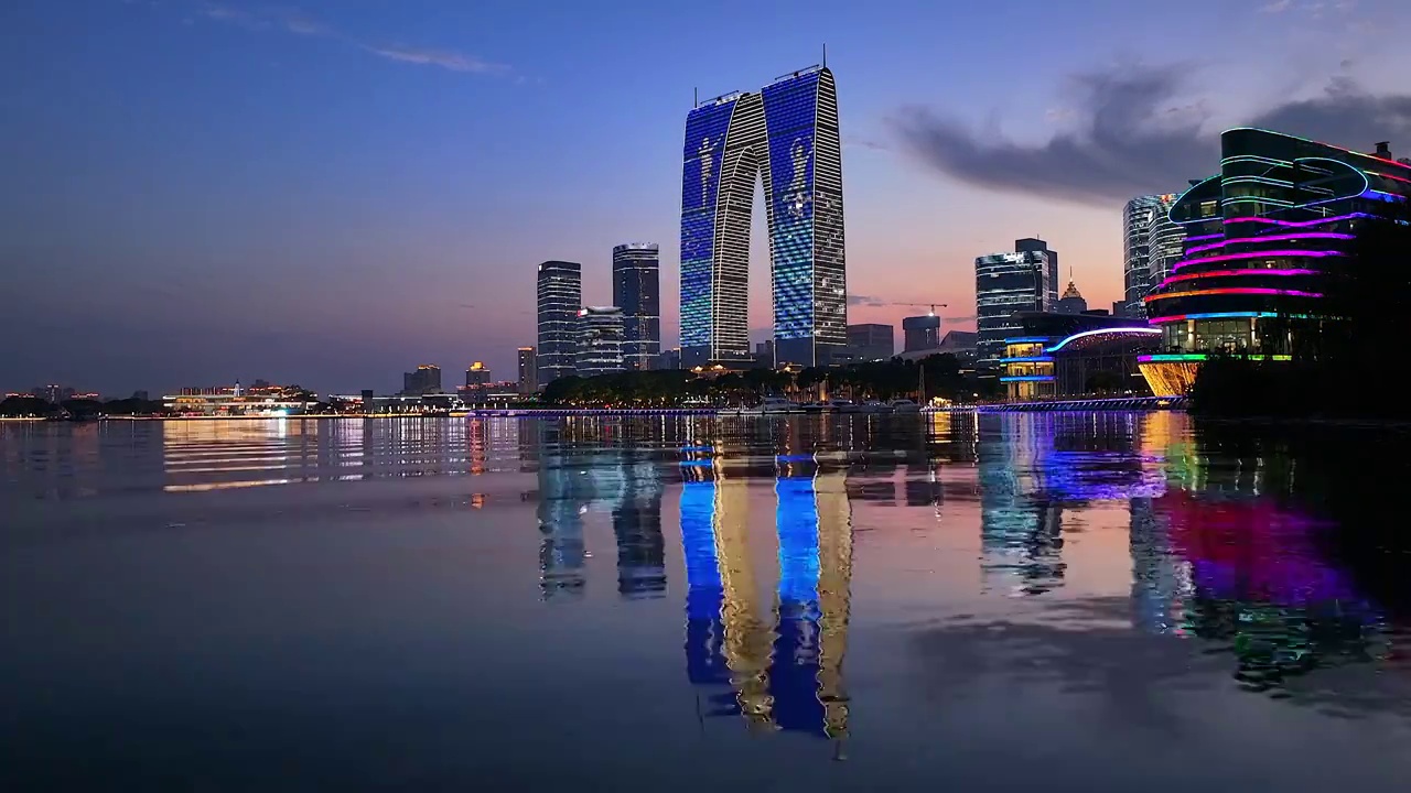 苏州现代滨水城市风光夜景视频下载