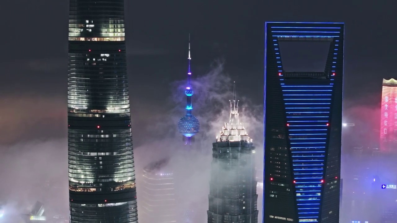 4K上海夜景云上航拍视频素材