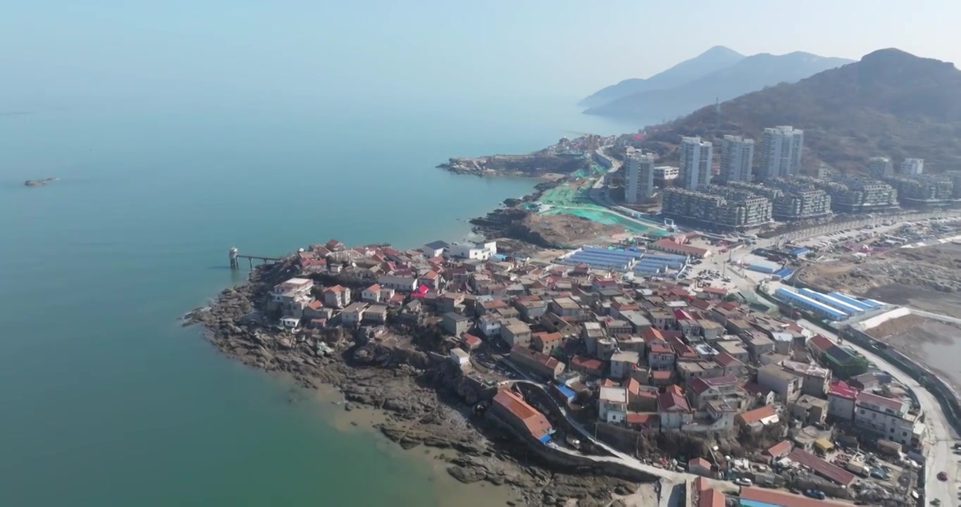 江苏省连云港市连岛风景区大海小渔村自然风光视频素材