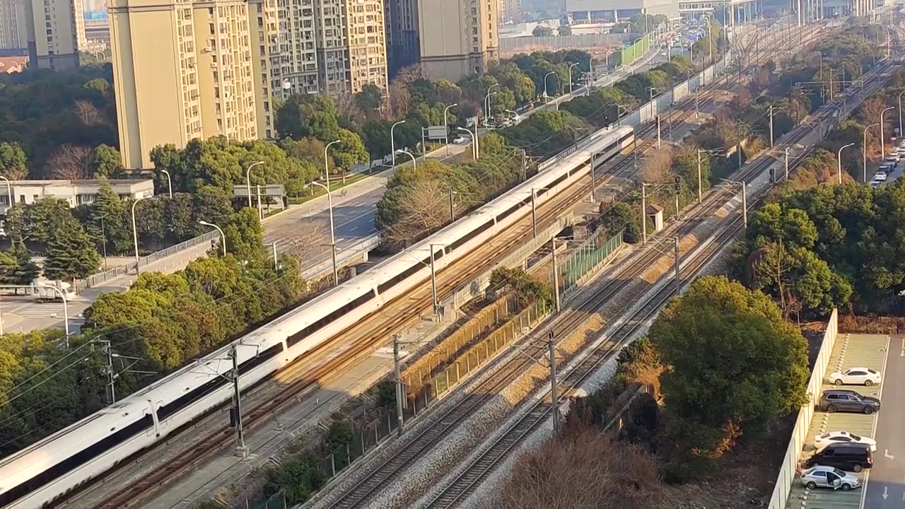 江苏省无锡市火车站京沪高铁运输画面视频素材