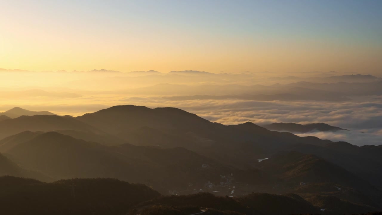 高山云海日出延时视频素材