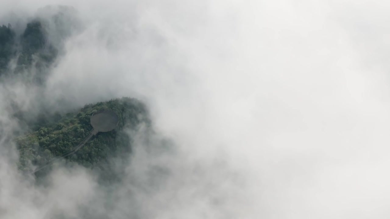 贵州高原日出云海下的森林风景风光视频素材