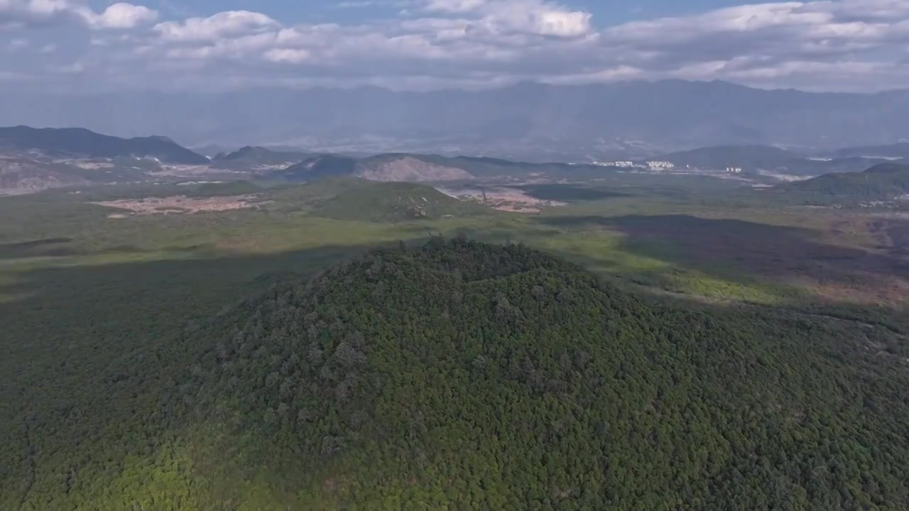 云南腾冲火山地热国家地质公园视频素材