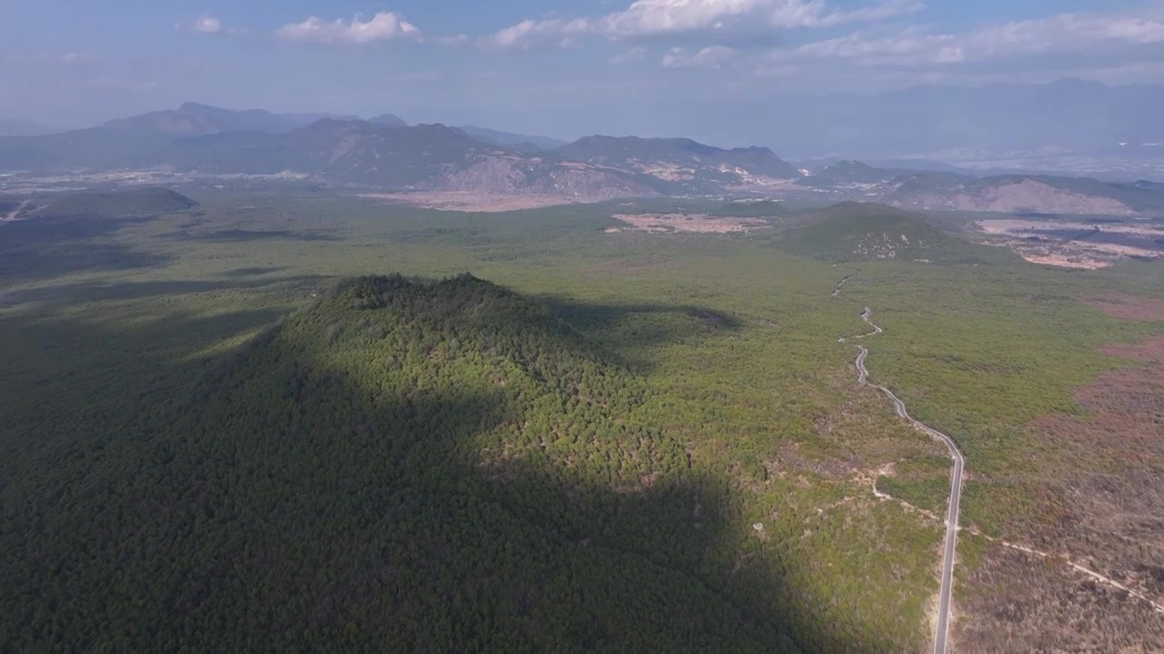 云南腾冲火山地热国家地质公园视频素材