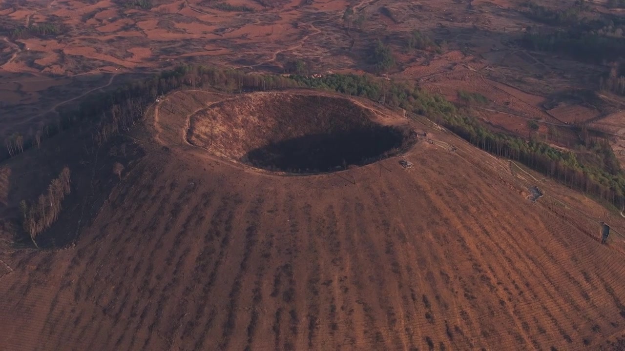 云南腾冲火山地热国家地质公园视频素材