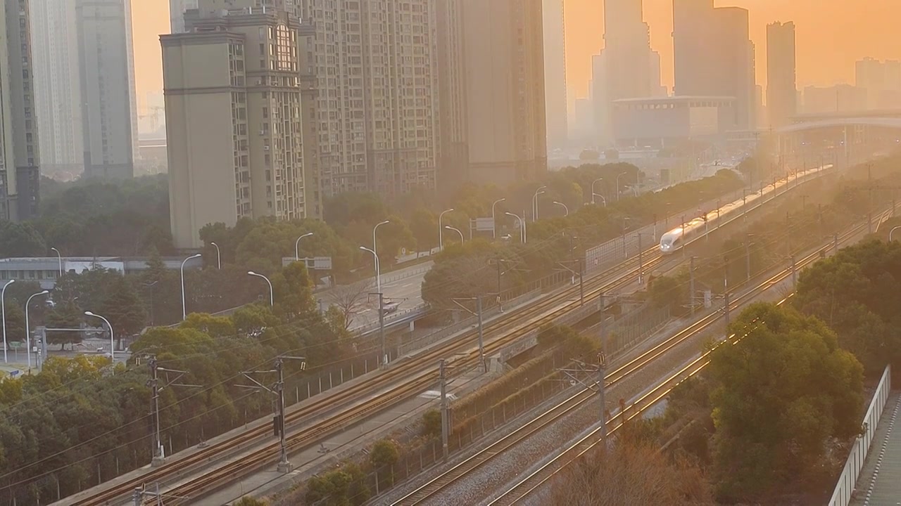 江苏省无锡市火车站京沪高铁运输画面视频素材