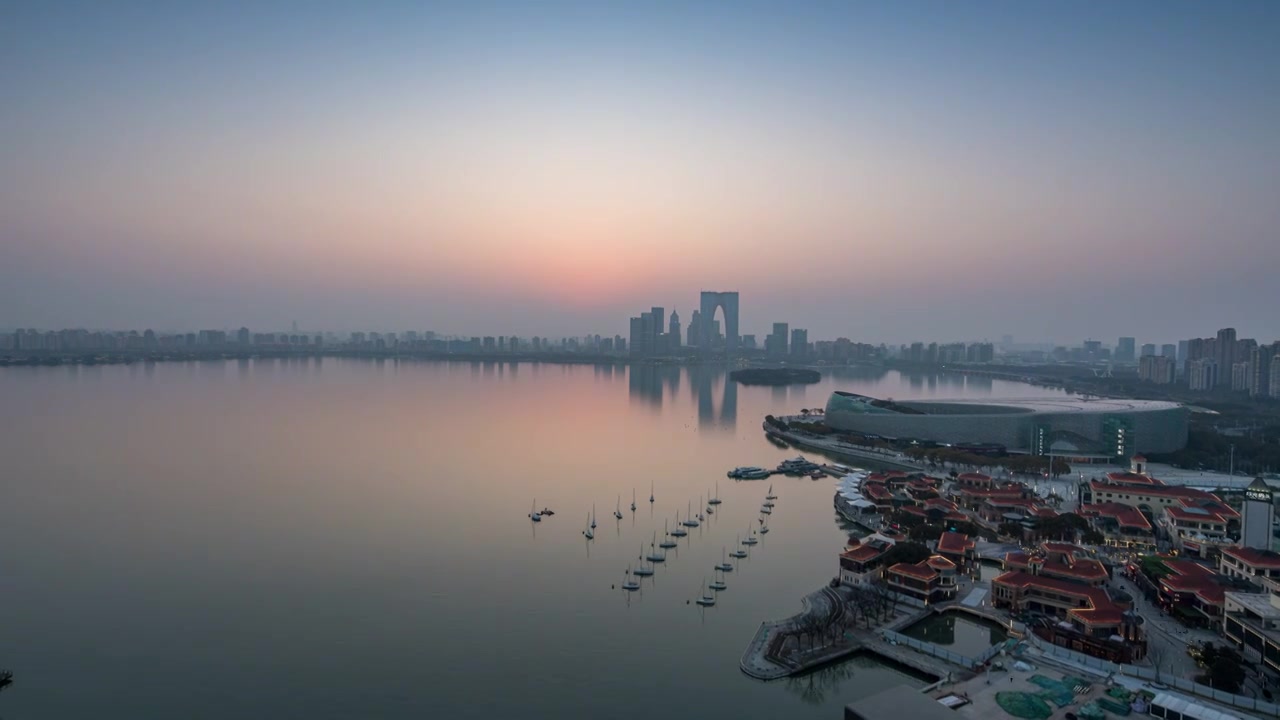 苏州东方之门城市天际线日转夜延时摄影视频素材