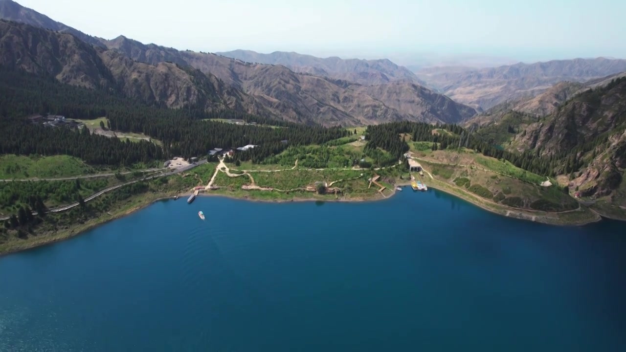 航拍新疆旅游天山天池自然湖景视频素材