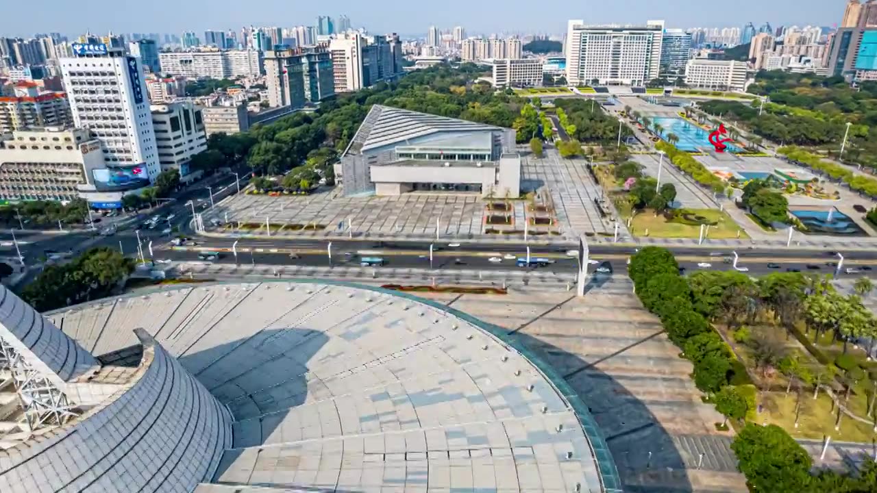 8K东莞市政府大景交通航拍延时视频素材