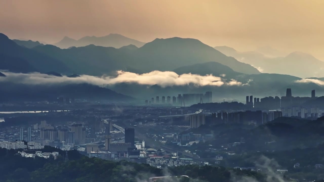 城市云海山水墨画（福州）视频素材