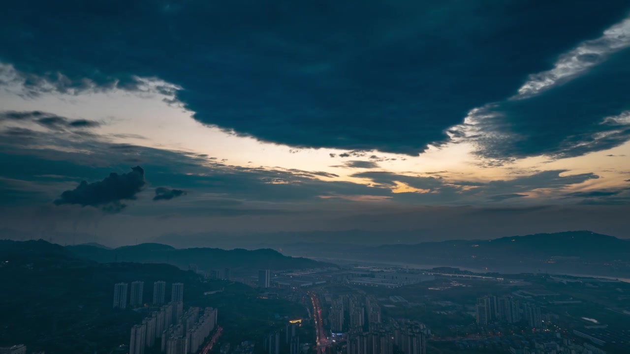 航拍重庆巴南鱼洞日落晚霞风光延迟视频素材