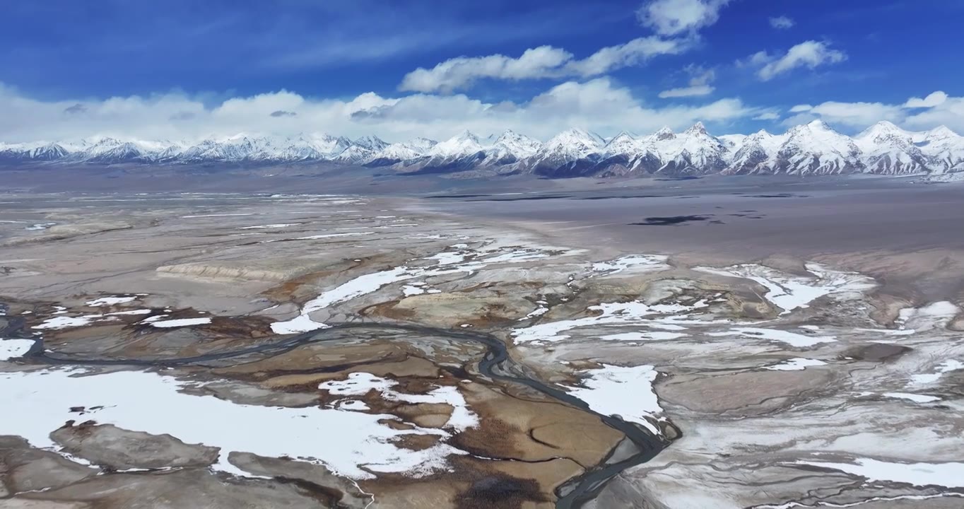 新疆帕米尔高原雪山航拍视频素材