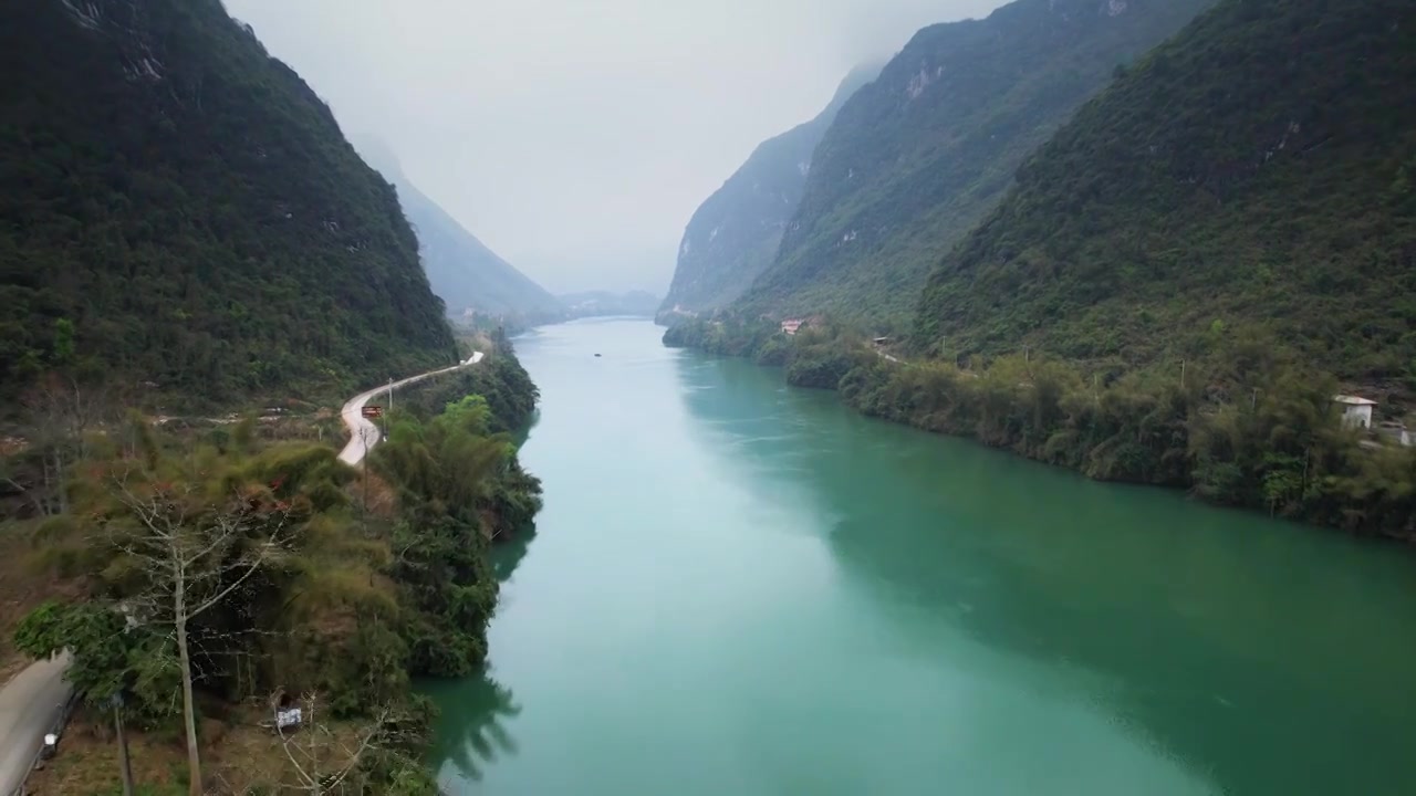 航拍河池红水河群山河流大河山区背景视频素材