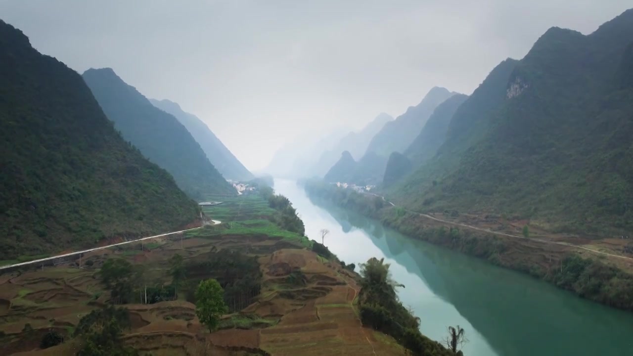 航拍河池红水河群山河流大河山区背景视频素材