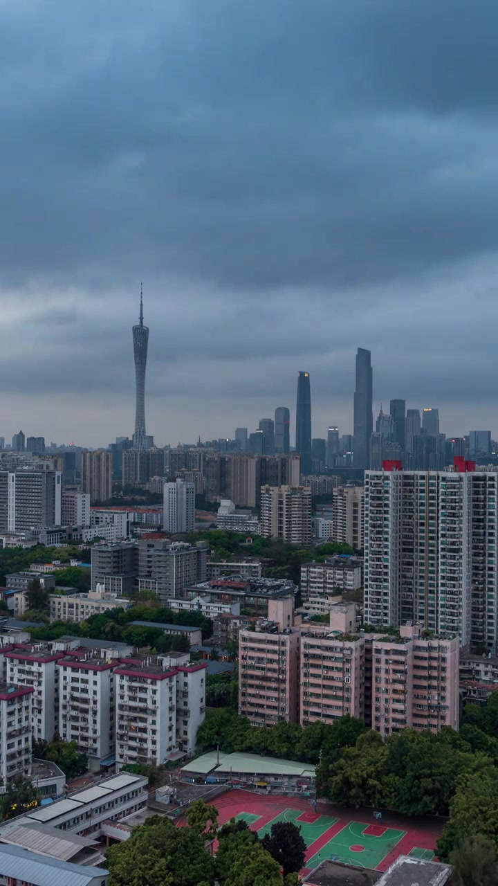 广州珠江新城阴雨天蓝调夜景视频素材