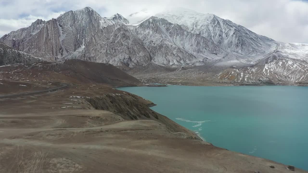 白沙湖与昆仑山视频下载