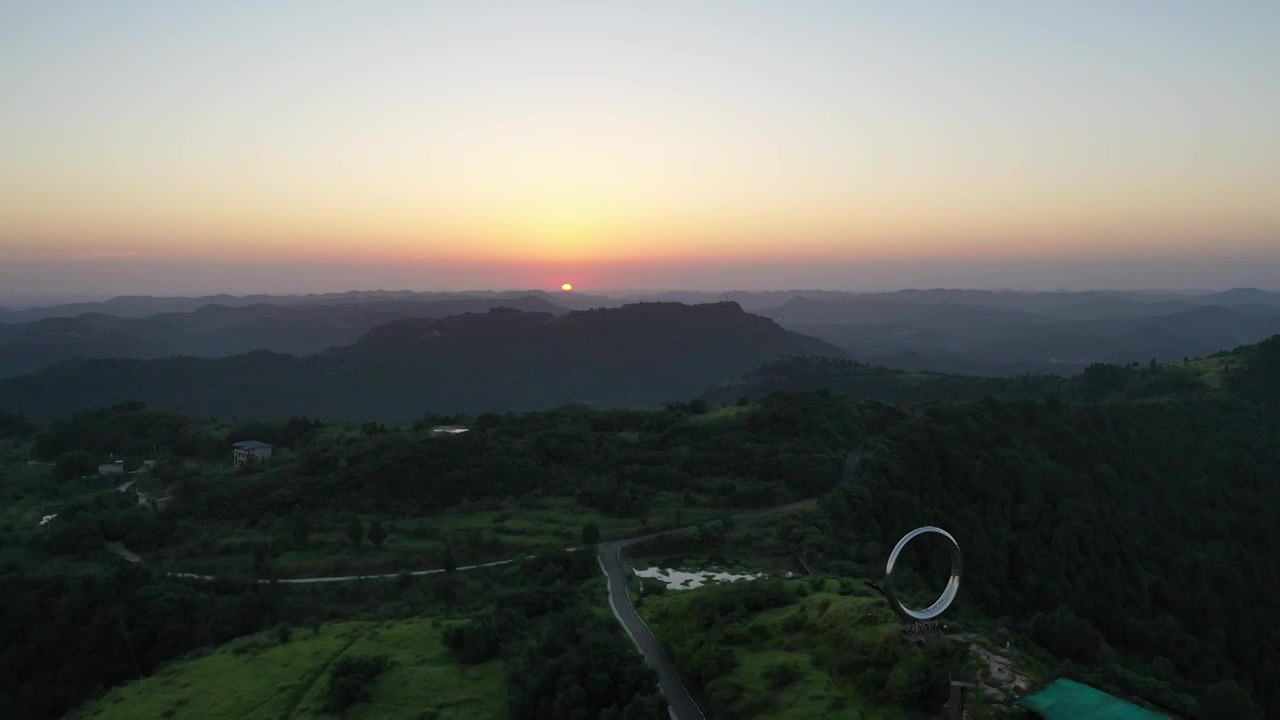 航拍南充市七坪寨夕阳落日视频素材