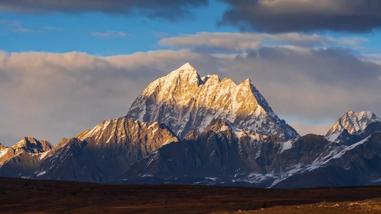 雅拉雪山延时素材视频素材