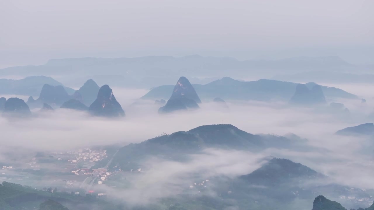 航拍桂林阳朔云海群山山脉视频素材