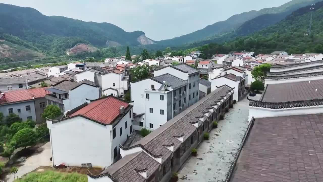 湖北黄陂姚家山风景区历史建筑山村航拍视频下载