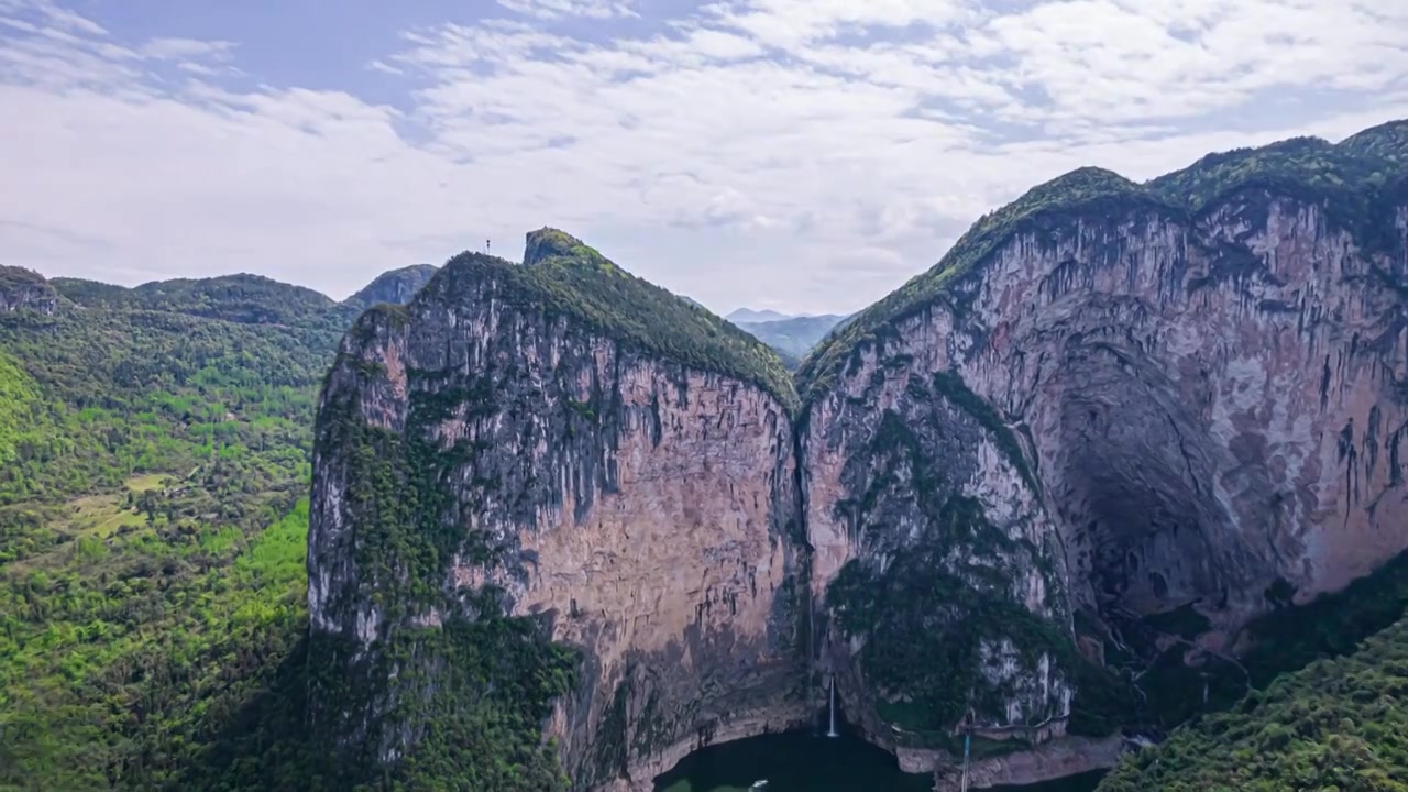 8K湖北恩施清江蝴蝶岩4A景区航拍延时视频素材