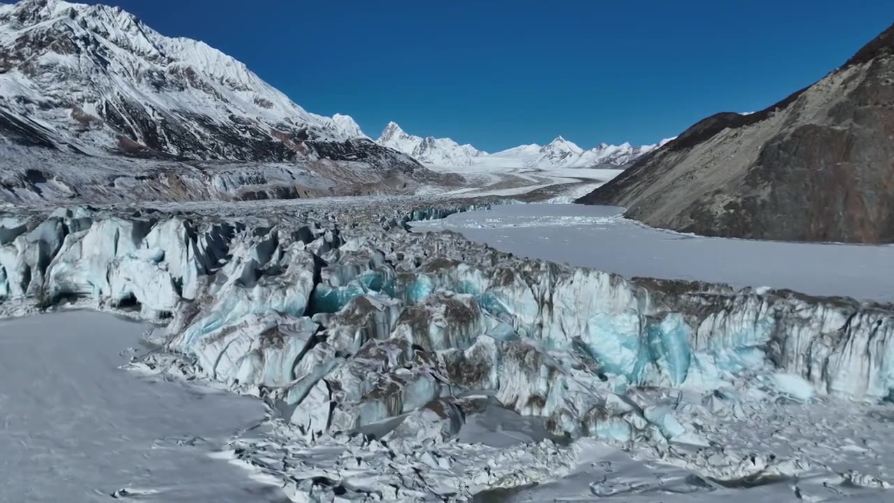 来古冰川雅隆冰川然乌湖航拍视频素材