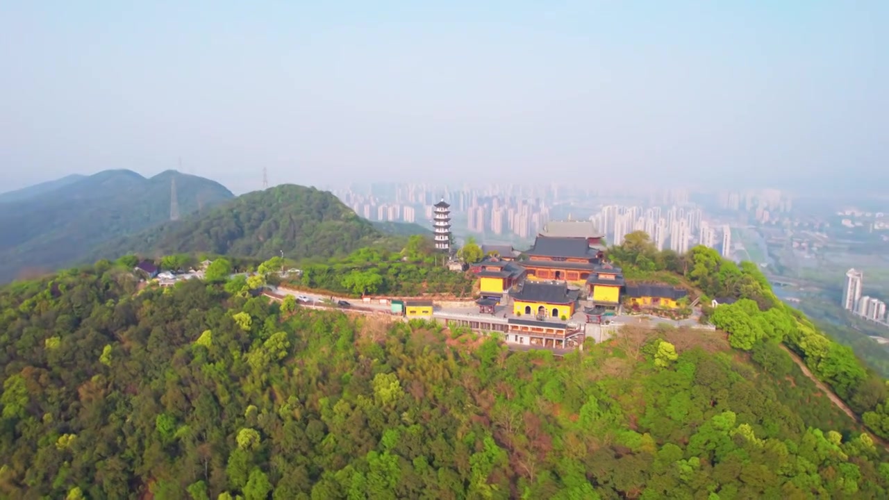 杭州萧山湘湖景区先照寺中国传统宗教寺庙建筑风光航拍视频素材