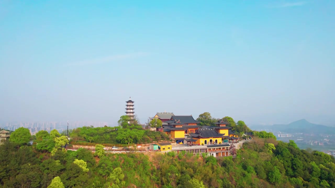 杭州萧山湘湖景区先照寺中国传统宗教寺庙建筑风光航拍视频素材