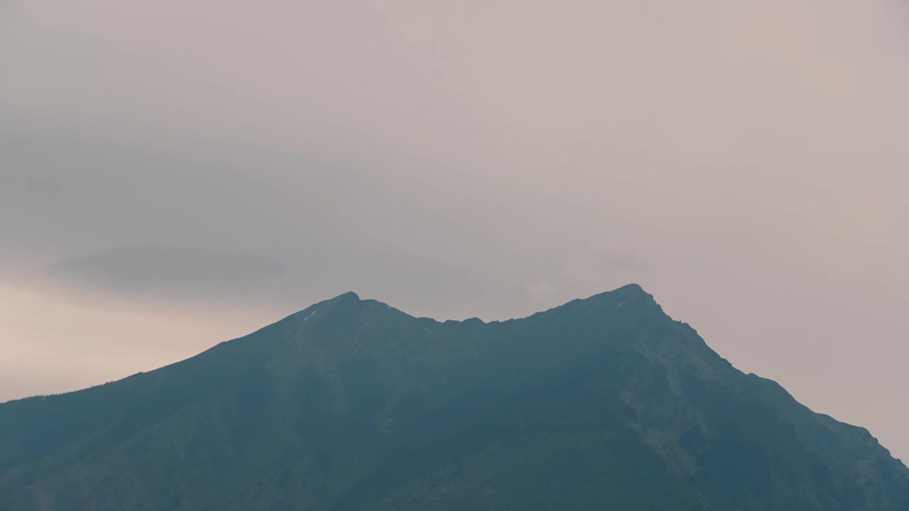 云南省兰坪雪邦山早晨延时风光视频素材