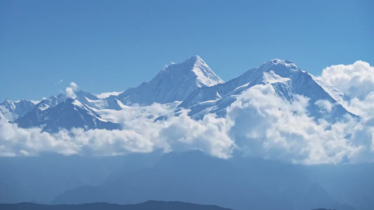 贡嘎雪山延时视频素材