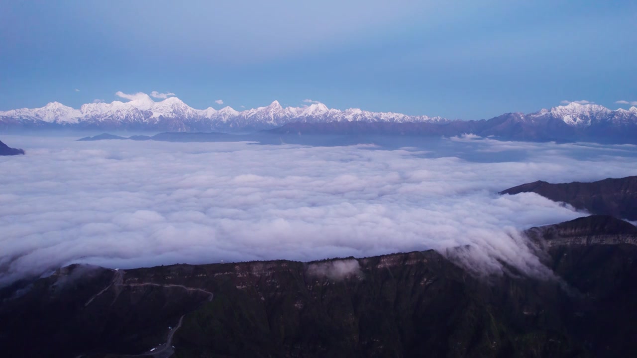 雪山云海日出视频素材