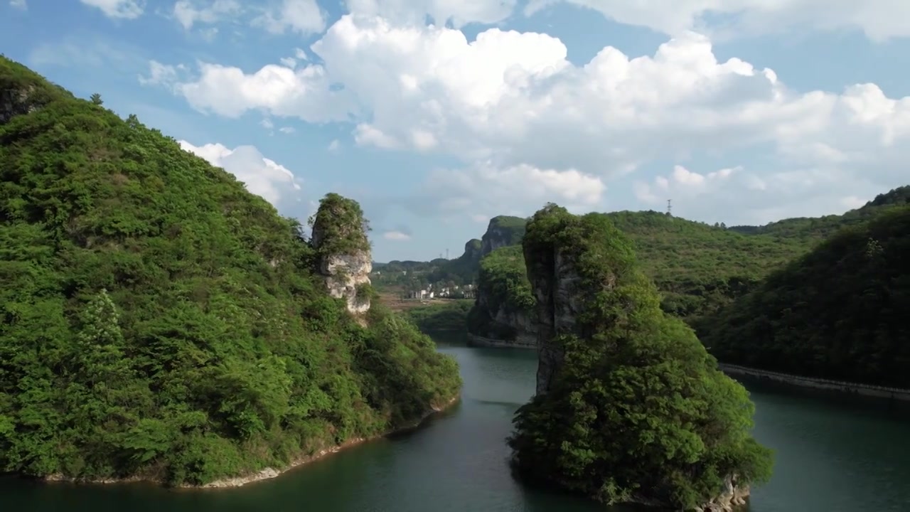 贵阳永乐湖国家水利风景区石笋沟风光视频下载