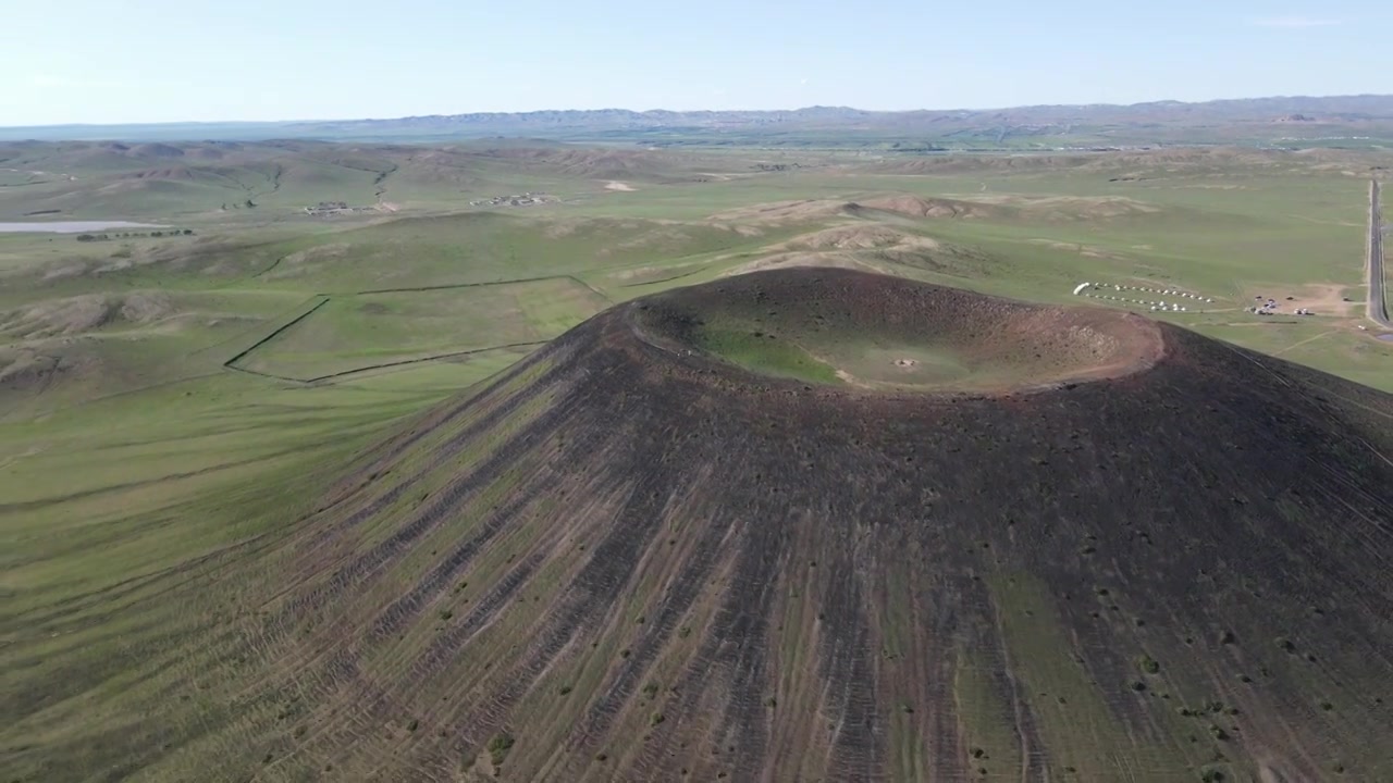 【4k航拍】内蒙古乌兰哈达火山地质公园视频下载