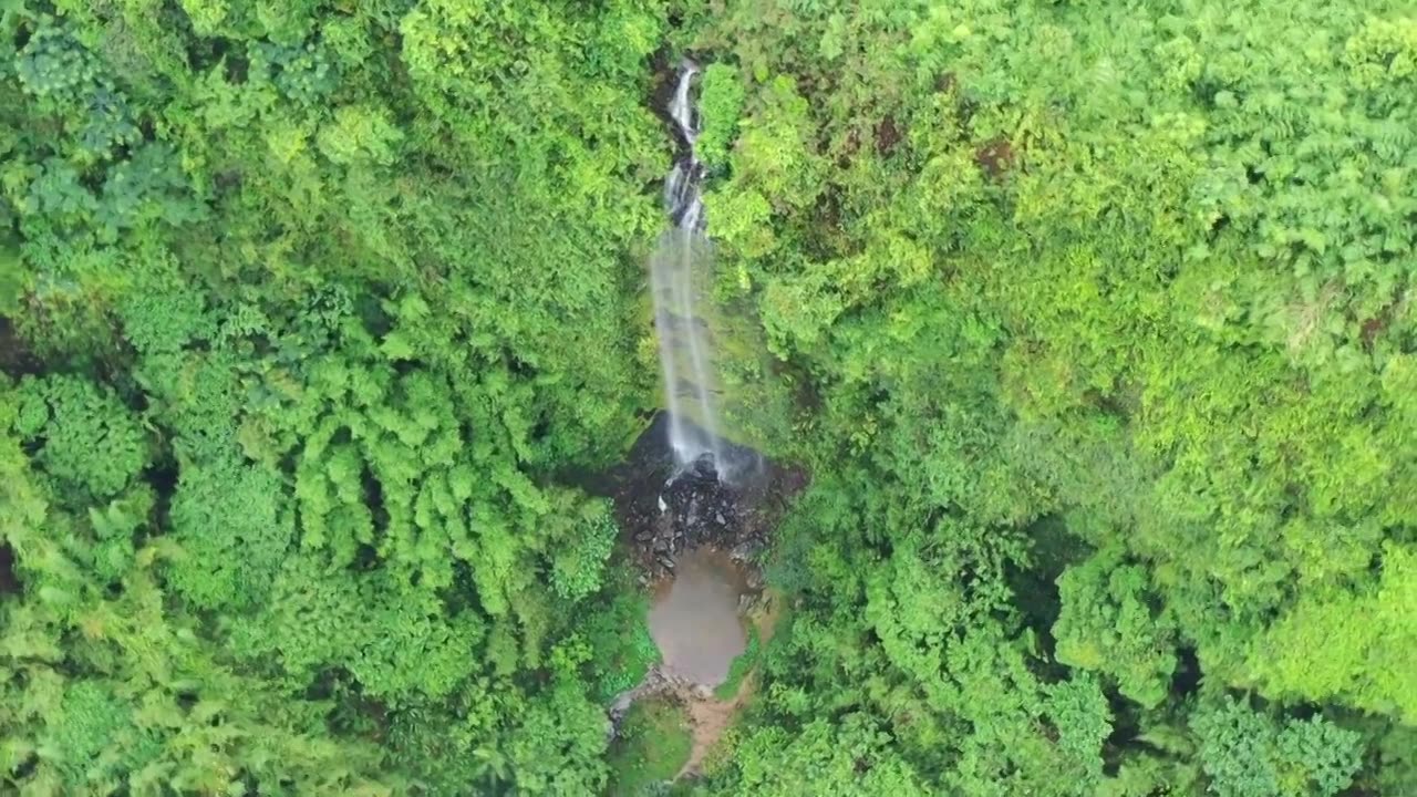 肇庆高要水南镇飞天马瀑布视频素材