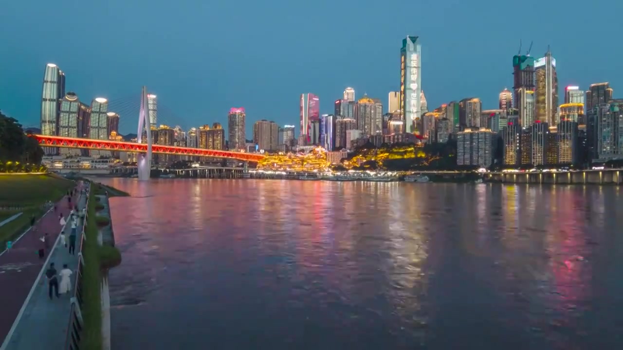 重庆千厮门大桥 洪崖洞夜景移动延时摄影视频素材