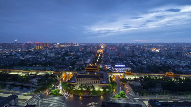 西安城墙东门夜景延时视频素材